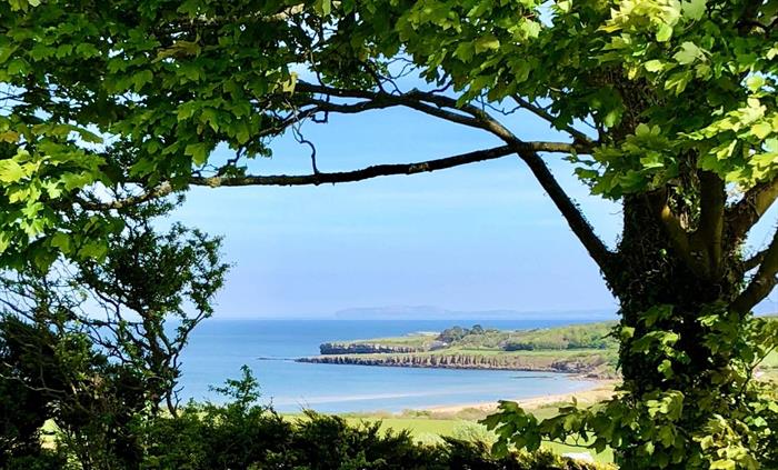 Tyddyn Isaf Camping and Caravan Park has direct walking access to Lligwy Beach